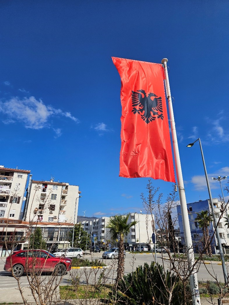 Spomenik Skenderbega u Tuzima